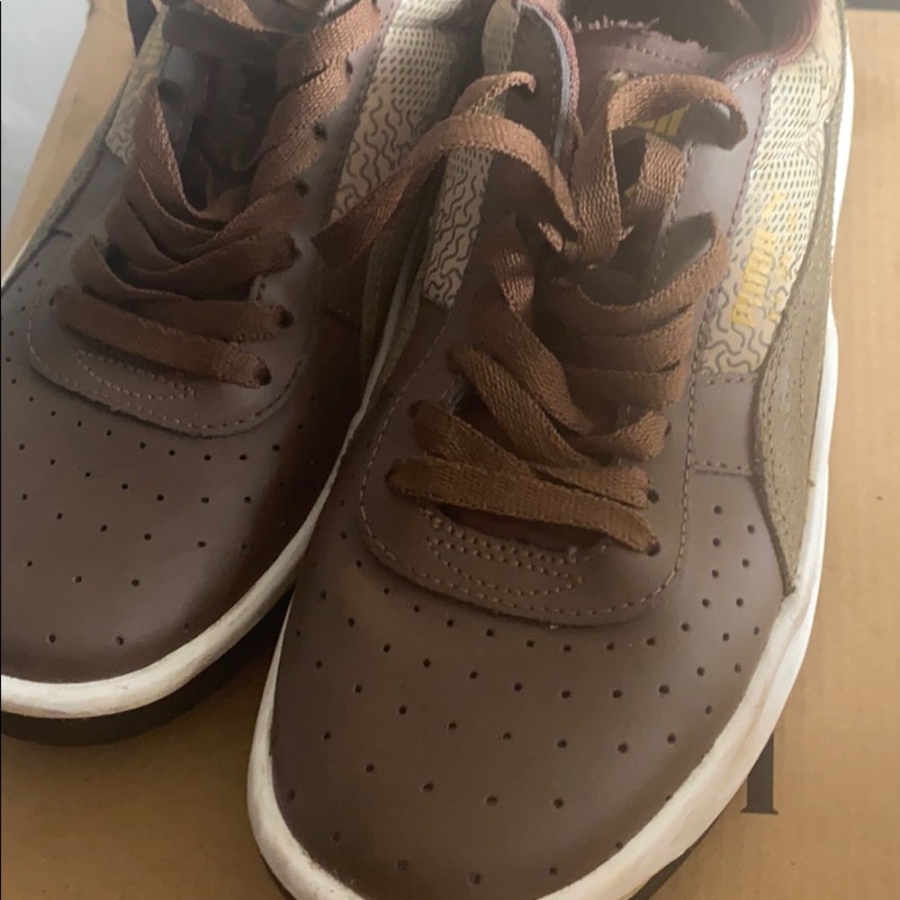 Puma sneakers